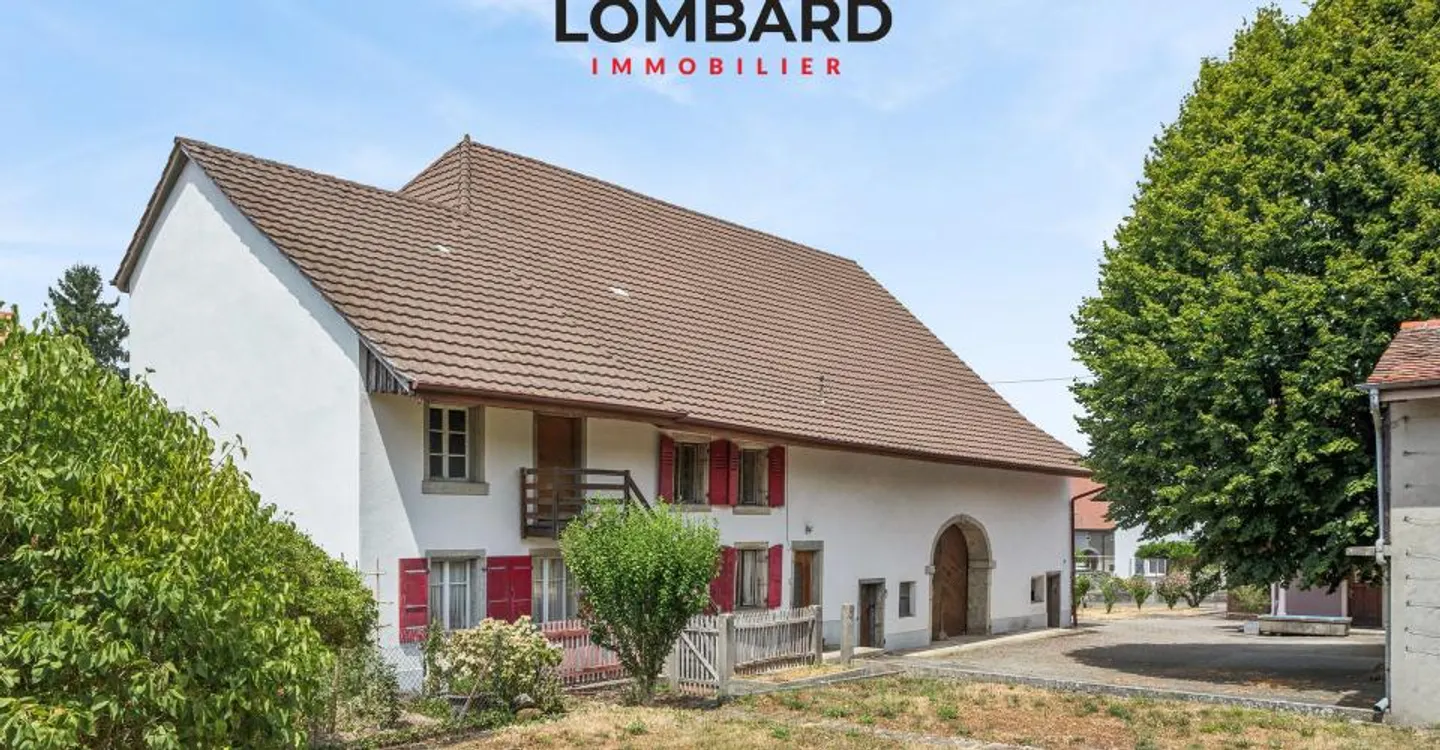 A character property in the heart of Châbles, between heritage and development potential - Photo 1 of 7