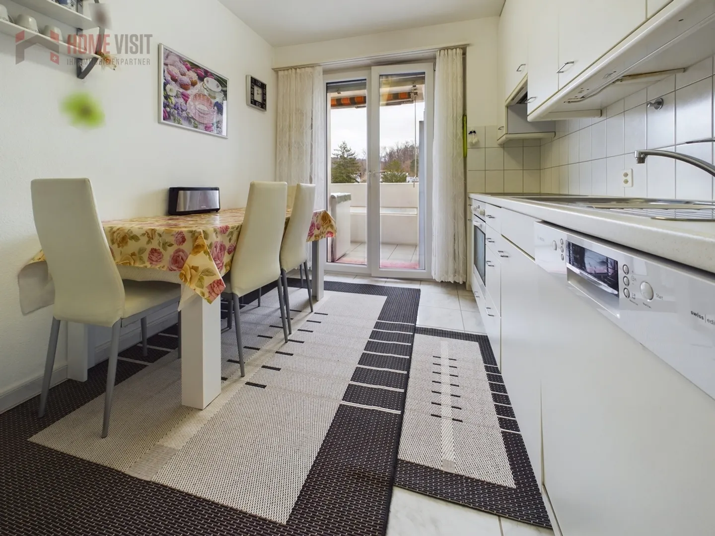 Sonnige Wohnung mit traumhafter Aussicht - Foto 3 von 8