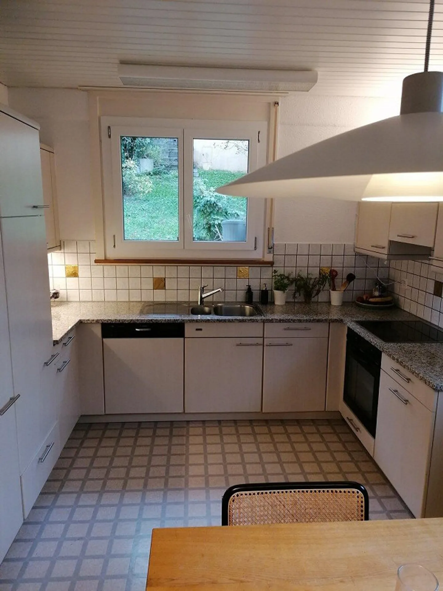 Apartment with large terrace in a central, very quiet location - Photo 5 of 8