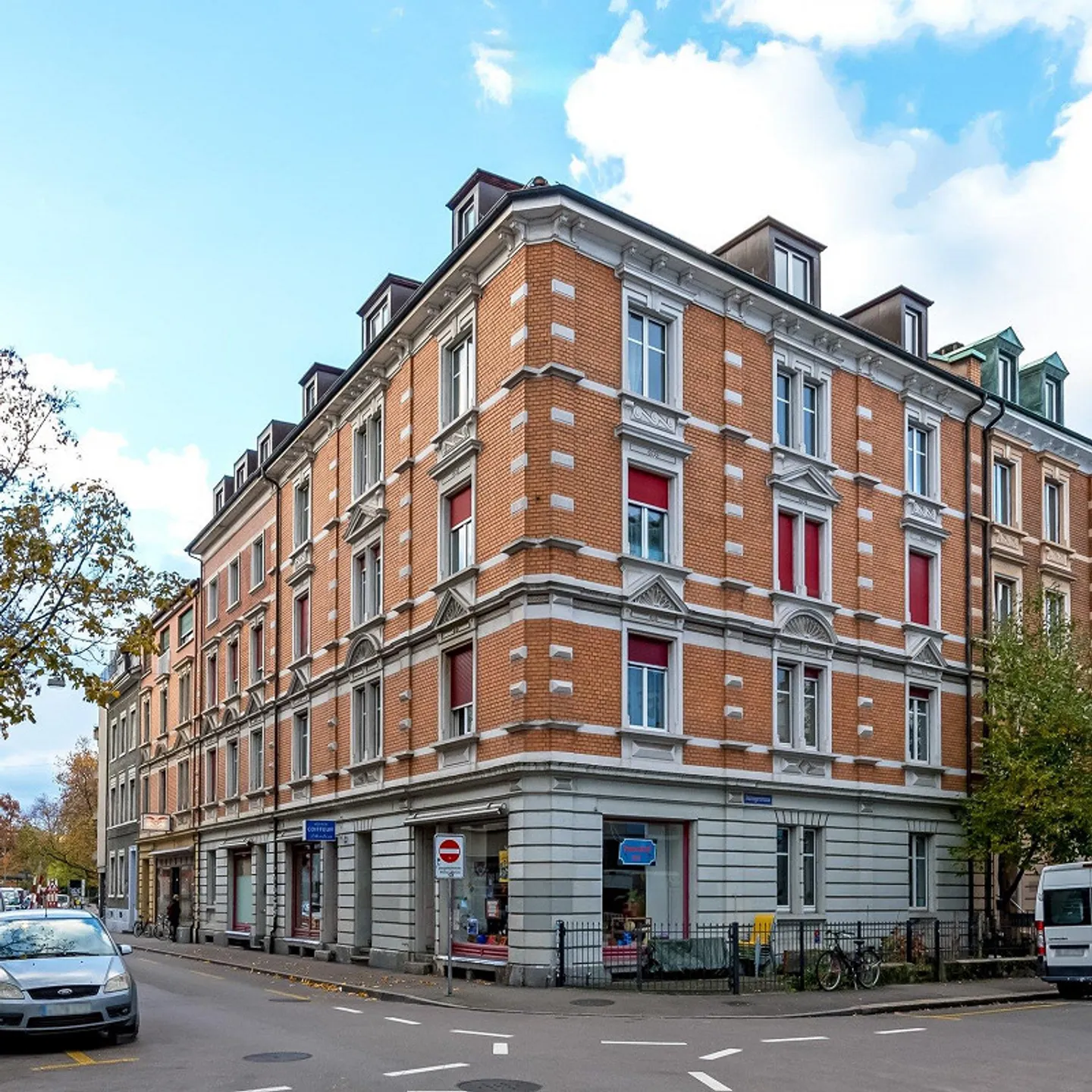 Gemütliche 2.5 Zimmer-Altbau-Dachwohnung - Foto 1 di 5