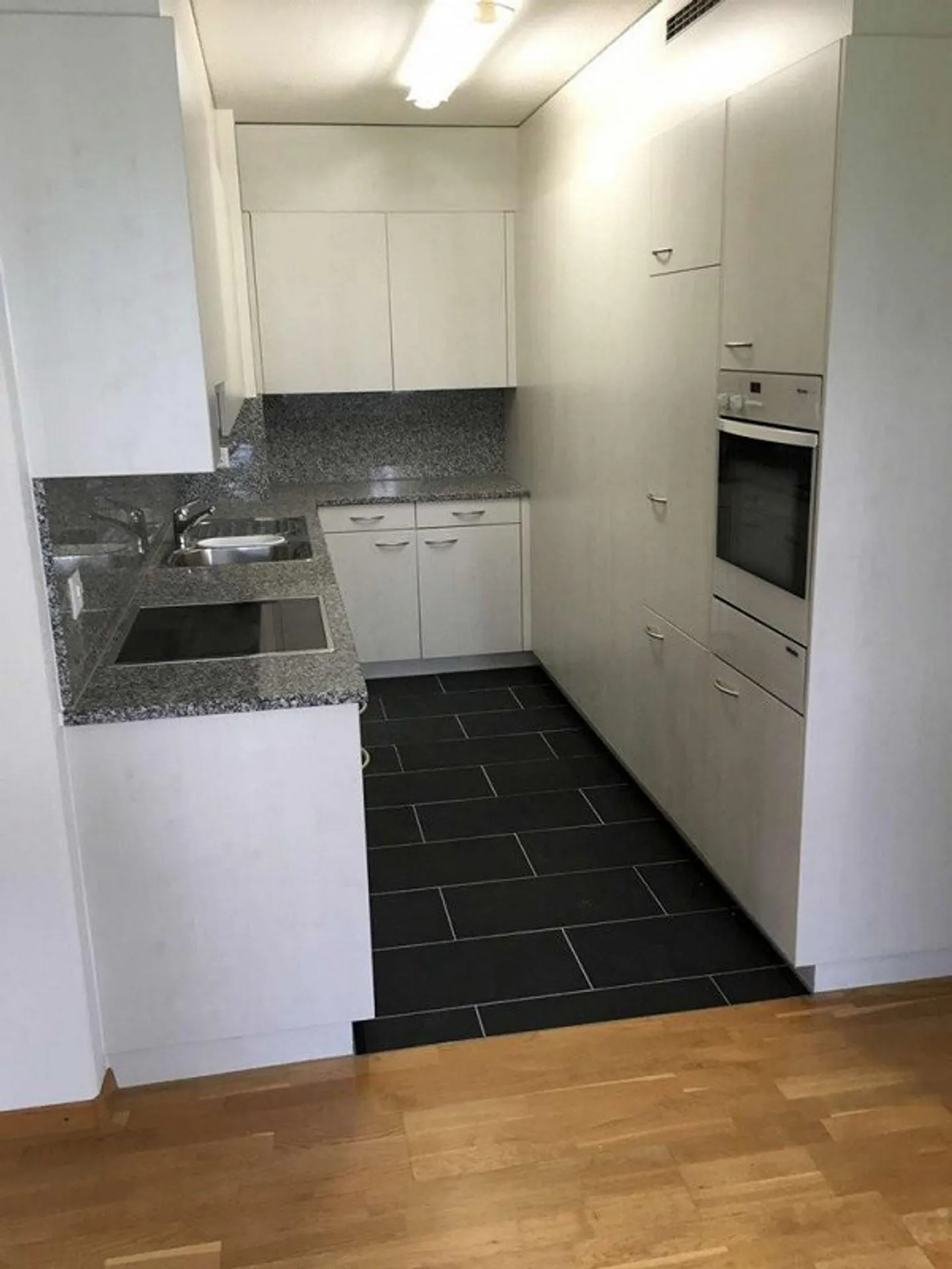 Spacious 4.5-room apartment on the 2nd floor - Photo 4 of 12