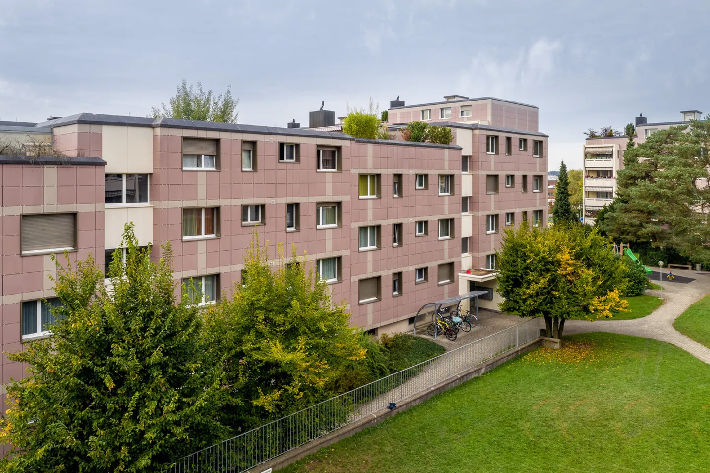 Family-friendly development in the green - Photo 2 of 5