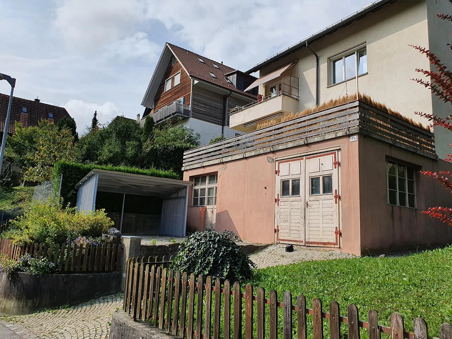 Apartment with large terrace in a central, very quiet location - Photo 2 of 8