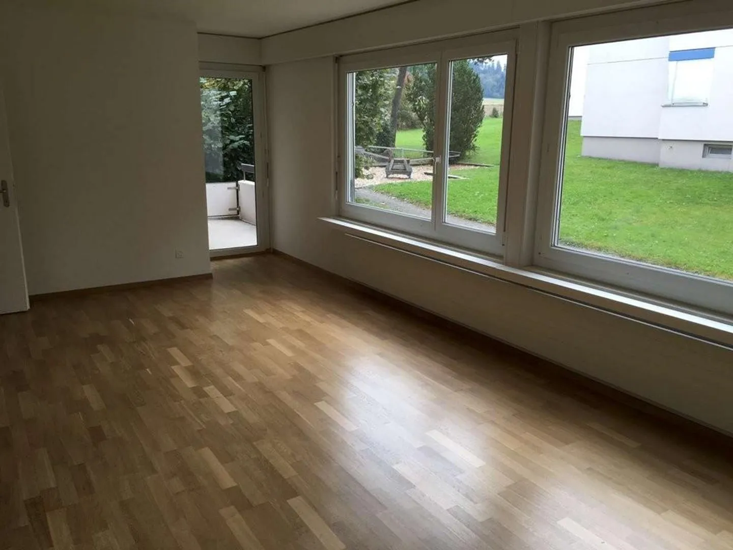 Spacious 4.5-room apartment on the 2nd floor - Photo 8 of 12