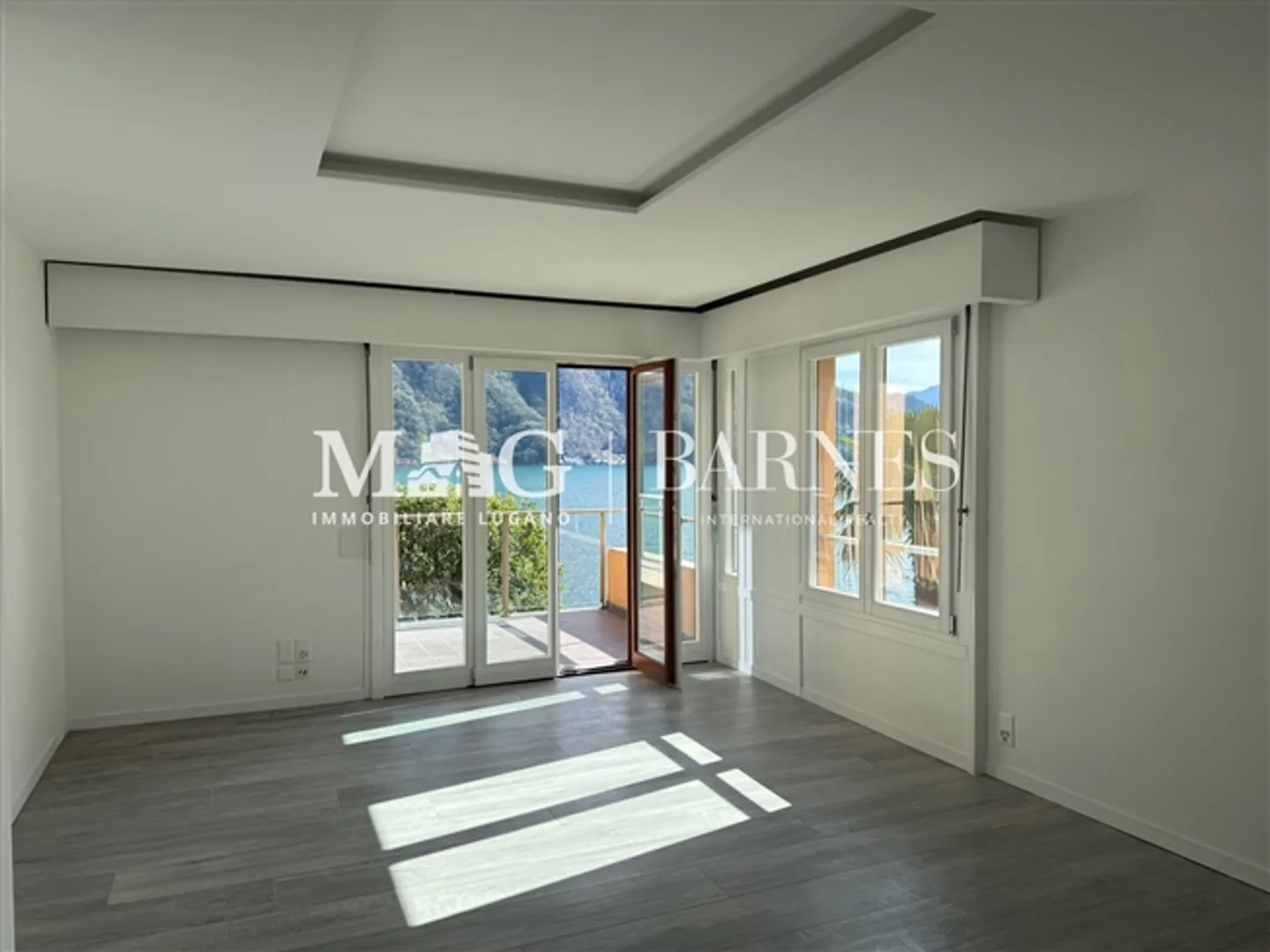 Lugano, Castagnola Directement au bord du lac - 4.5 pièces modernes avec vue sur le lac - Photo 1 sur 9