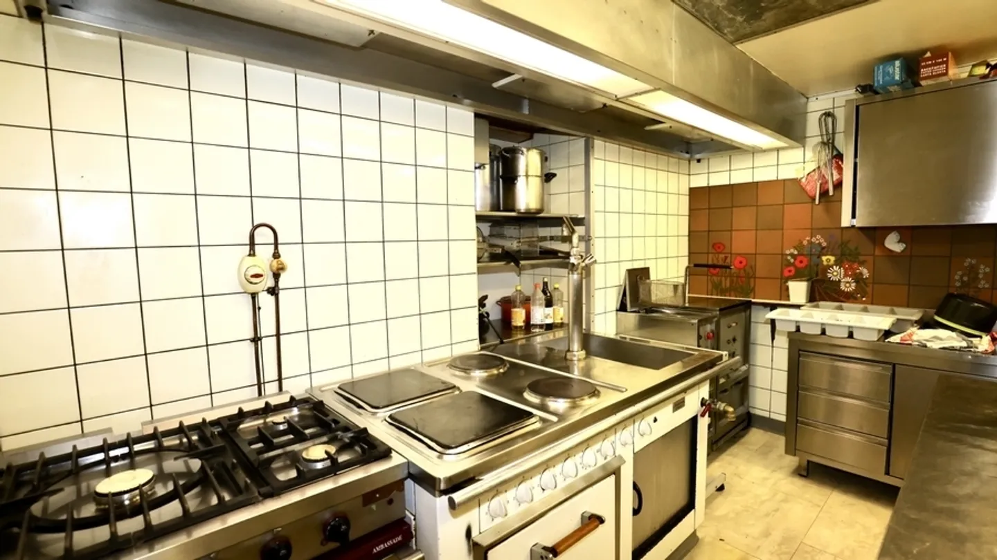 Reiterhof mit Hotel-Restaurant und Personalwohnung - Foto 7 von 18