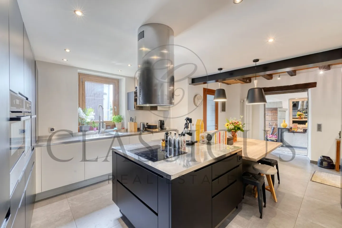 Casa di carattere del XVIII secolo - 330 m², giardino alberato e terrazza con jacuzzi ad Aire-la-Ville - Foto 7 di 13