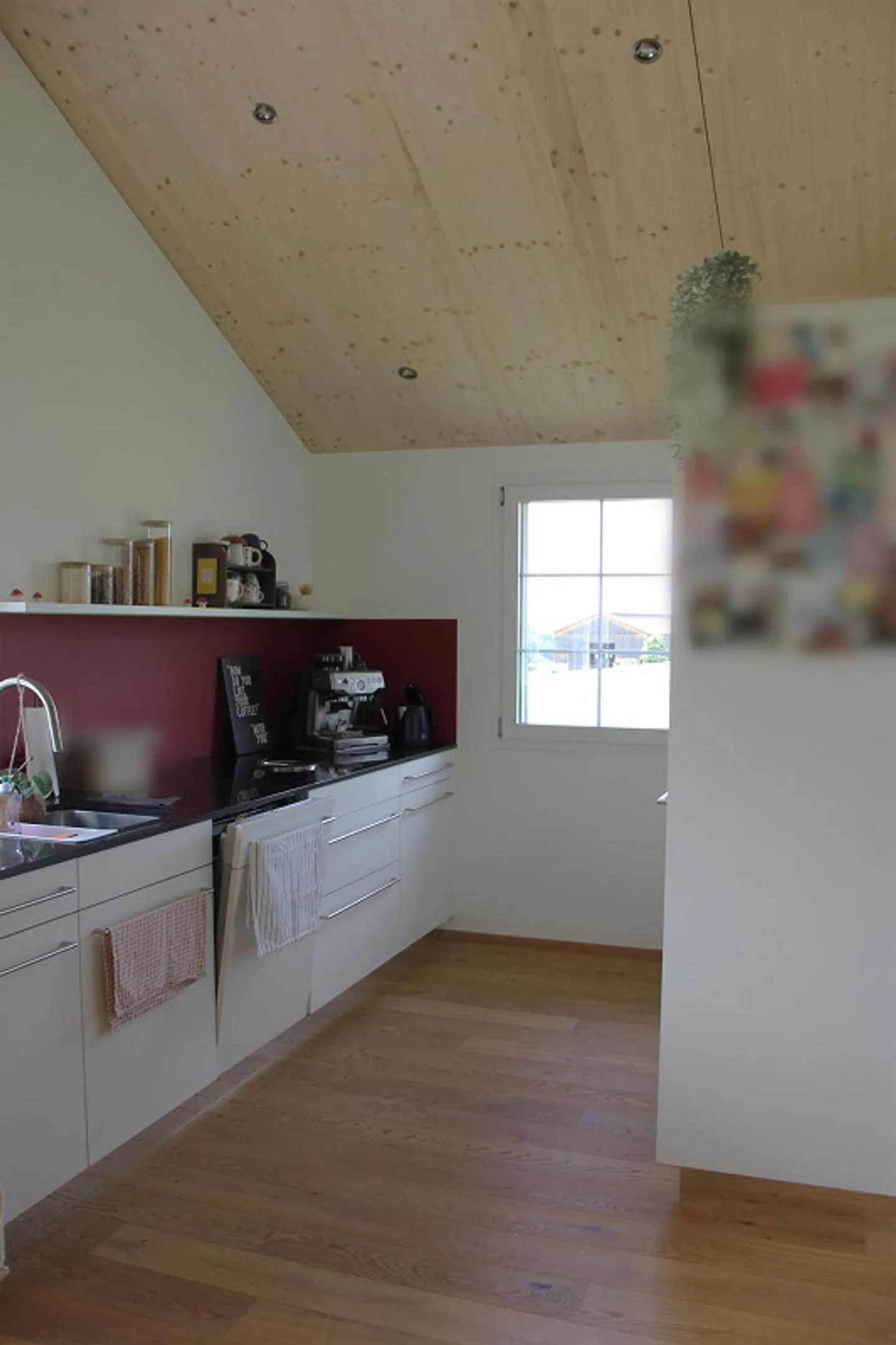 2.5 Room Ground Floor Apartment with Patio - Photo 2 of 10