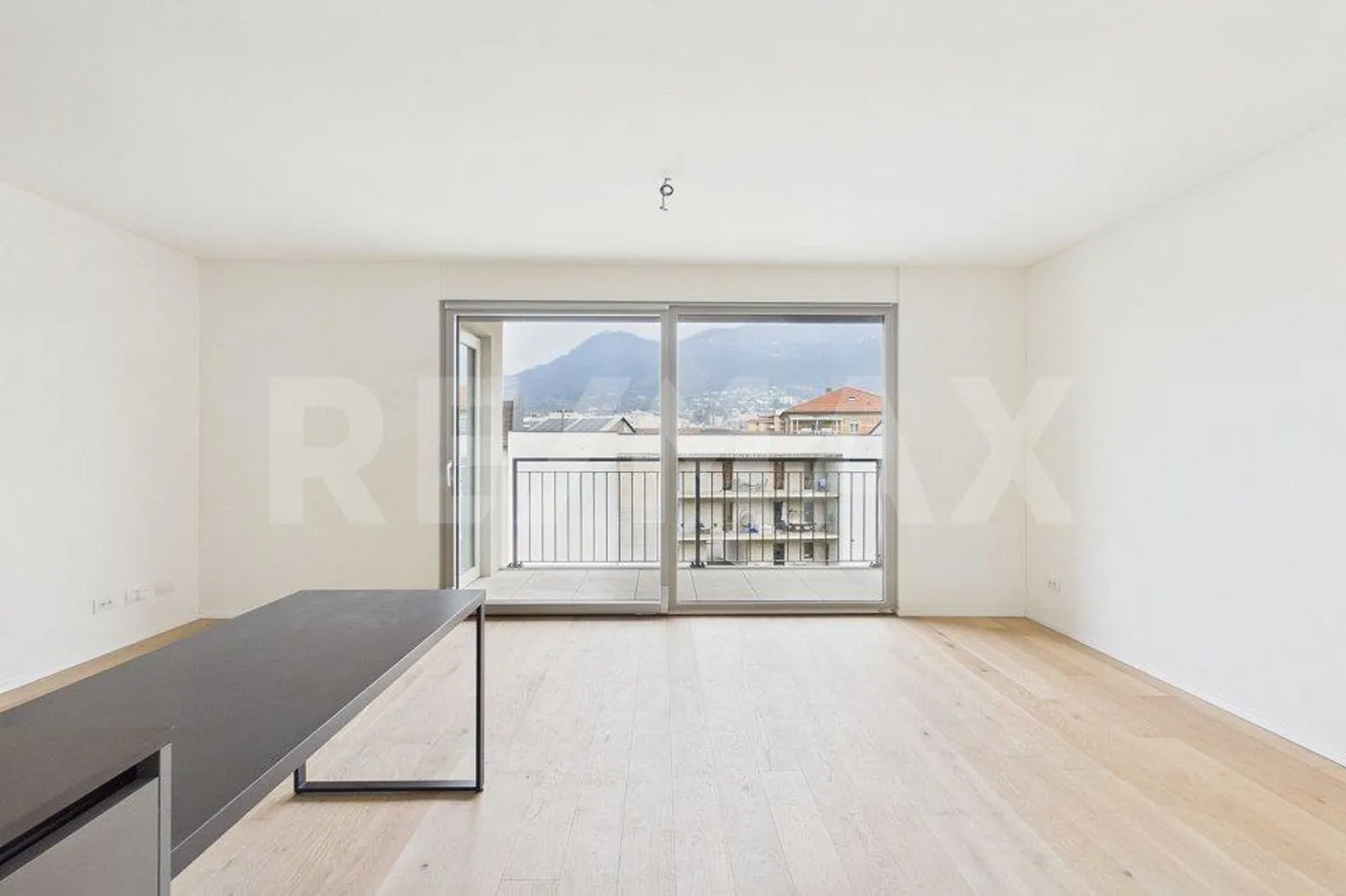Great opportunity 2.5 rooms with great potential - Photo 5 of 13