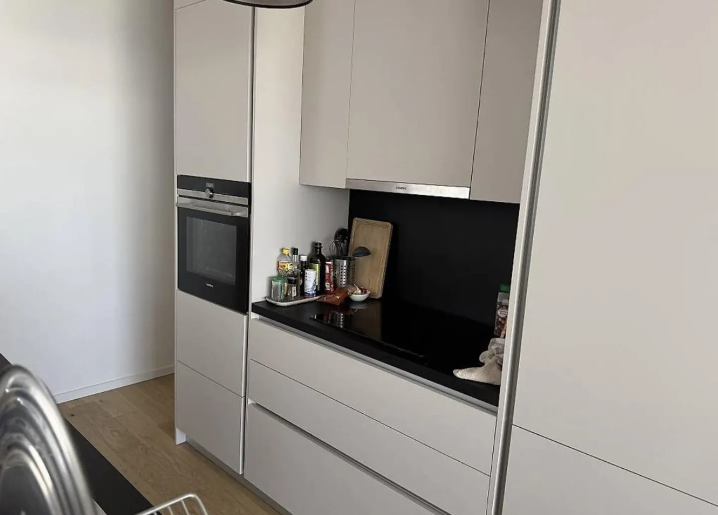 Sehr schöne 4-Zimmer-Wohnung in Troinex - Foto 4 von 9