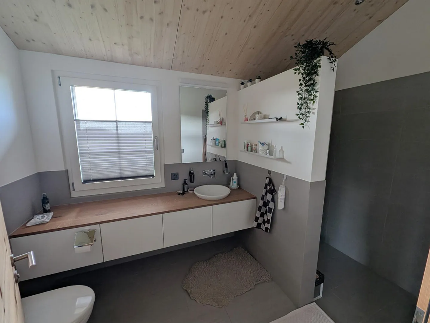 2.5 Room Ground Floor Apartment with Patio - Photo 8 of 10