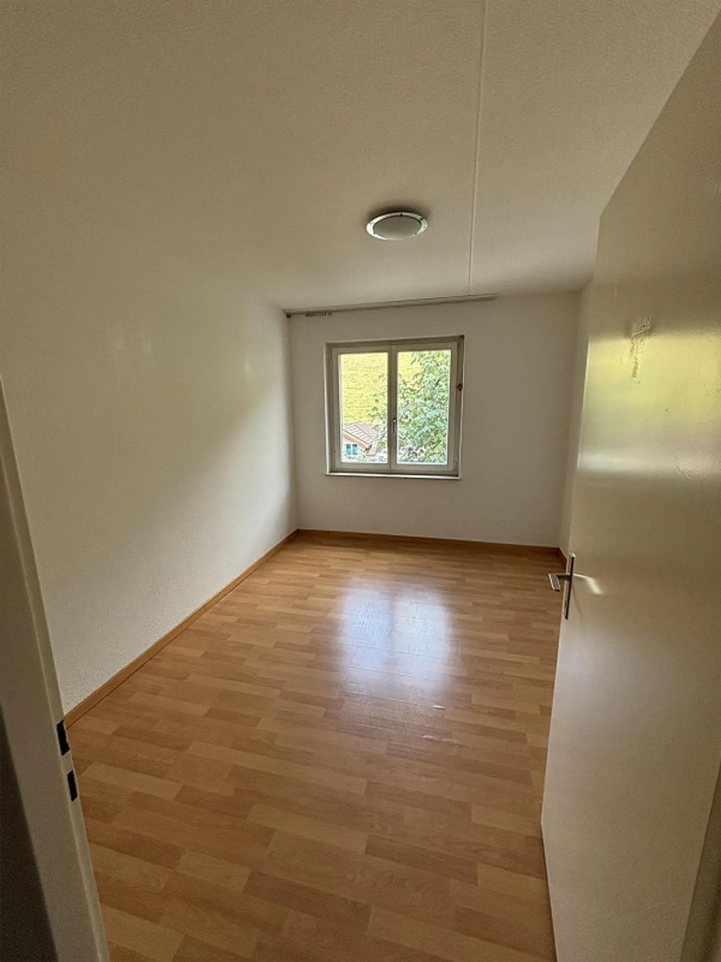 3.5 Room Apartment - Ready to Move In - Photo 2 of 9