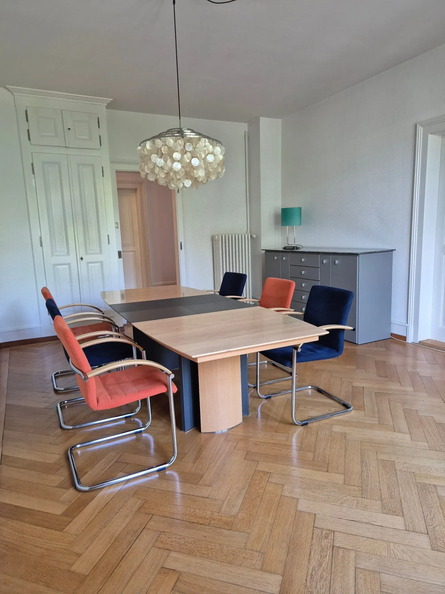 Appartement ancien de 6 pièces élégant dans le quartier populaire de Kirchenfeld - Photo 3 sur 10