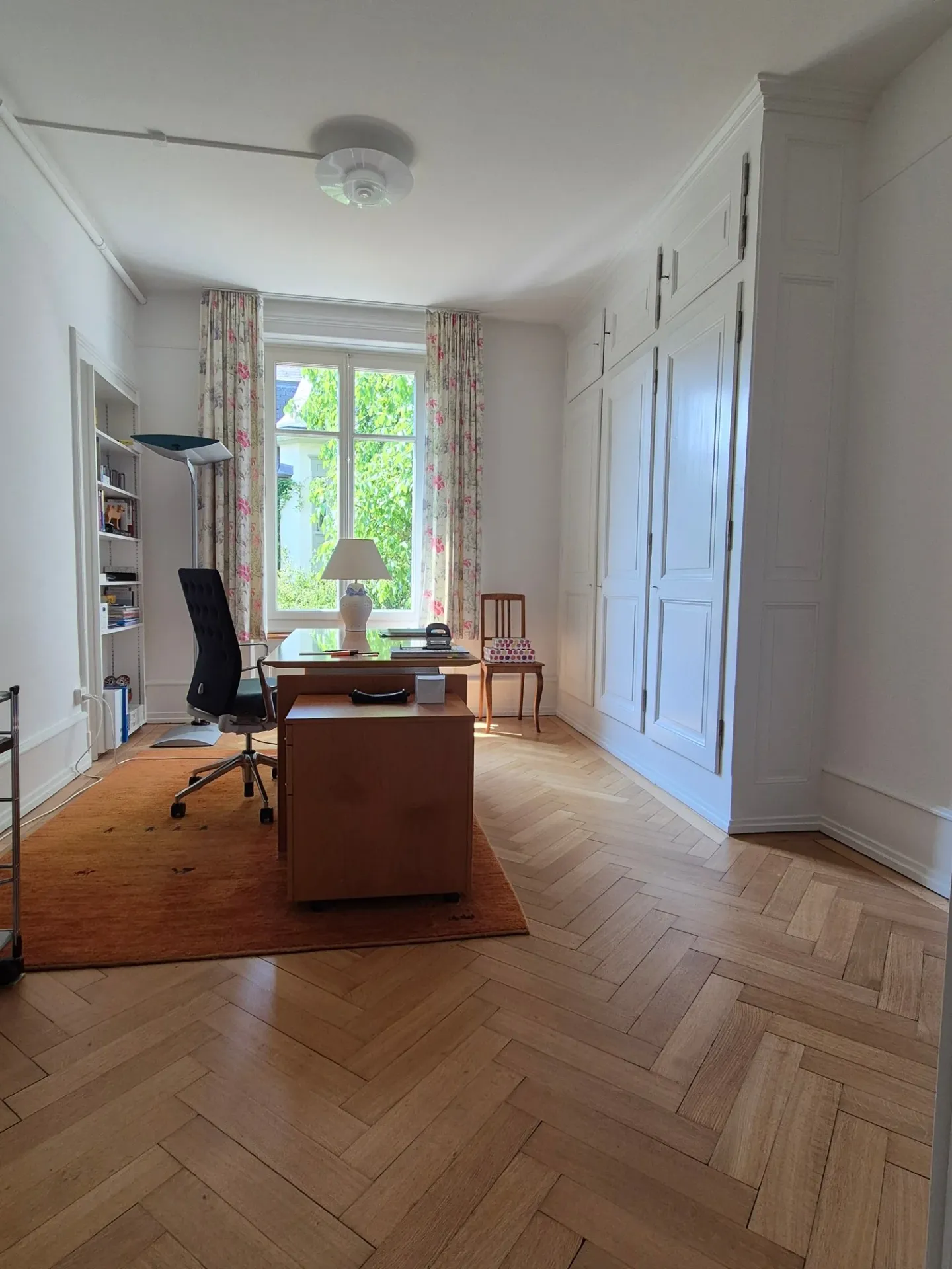 Appartement ancien de 6 pièces élégant dans le quartier populaire de Kirchenfeld - Photo 4 sur 10