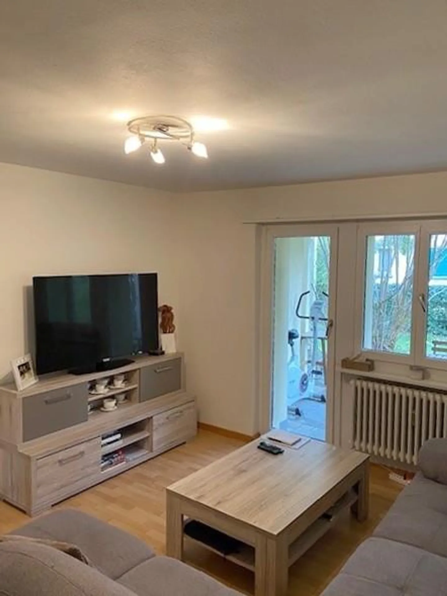 Apartment with Patio near the Cantonal Hospital - Photo 5 of 10