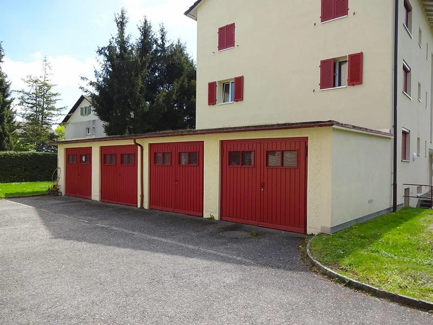 Apartment with Patio near the Cantonal Hospital - Photo 9 of 10