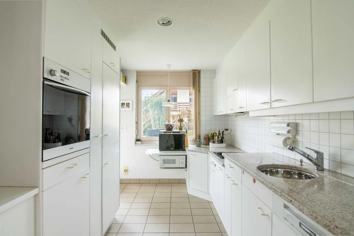 Casa indipendente con dependance separata - Lavoro e vita, concetti abitativi multigenerazionali o individuali - Foto 5 di 25