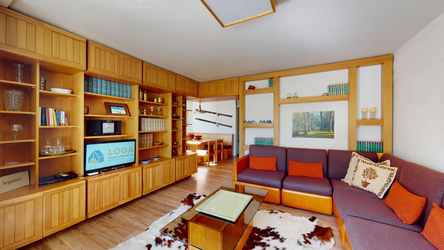 Home in the Heart of St. Moritz - 4.5-Room Apartment with Panoramic Balcony - Photo 2 of 15