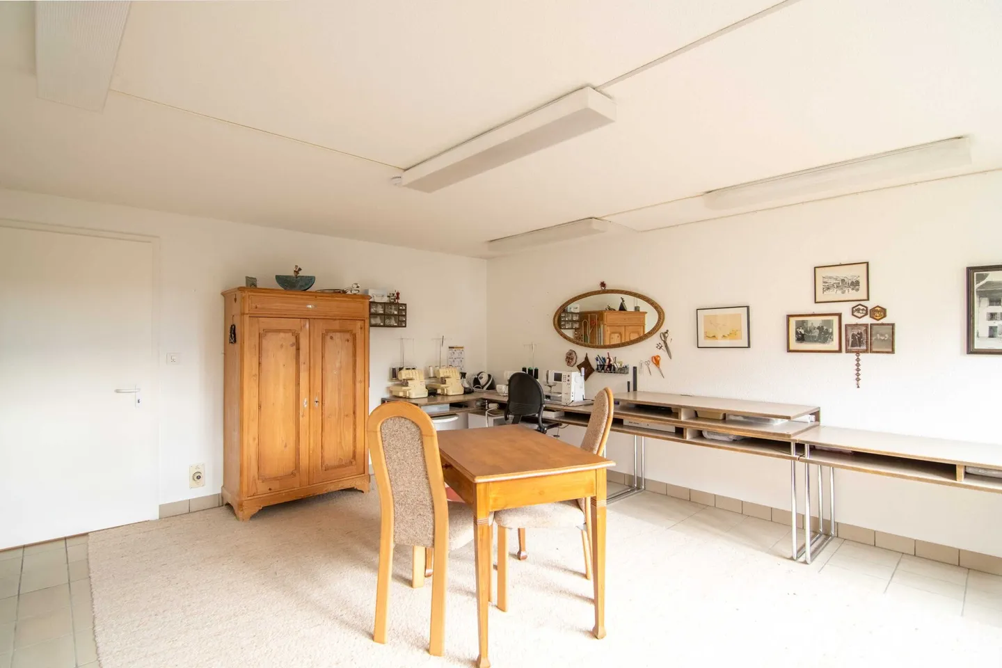 Casa indipendente con dependance separata - Lavoro e vita, concetti abitativi multigenerazionali o individuali - Foto 13 di 25