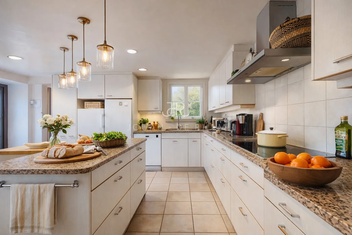 Property with Character in an Extraordinary Environment - Photo 6 of 12