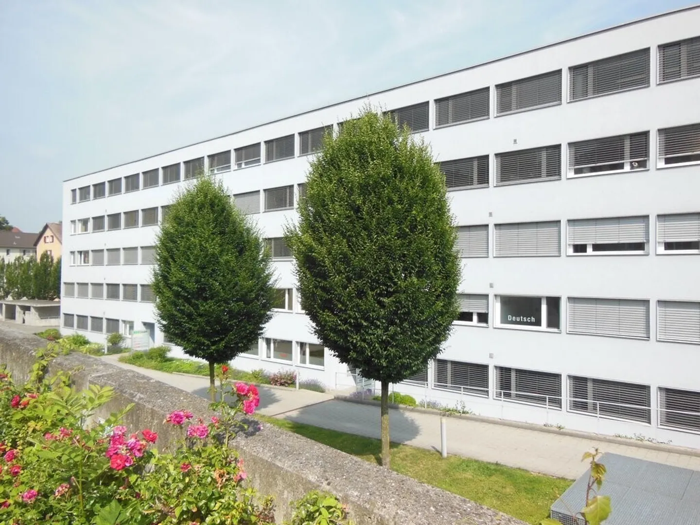 Near Neubad &amp; Train Station Lucerne - Parking Space Available - Photo 2 of 4