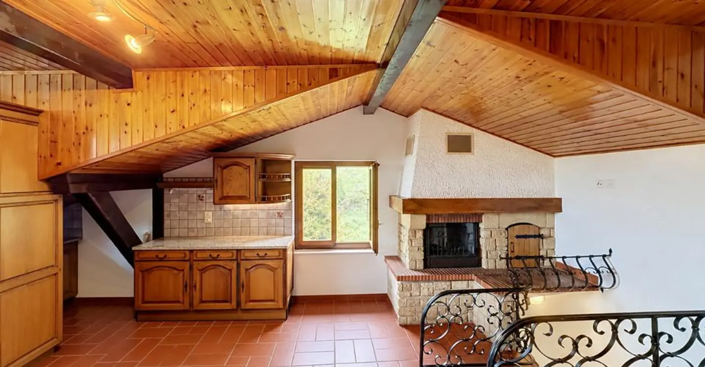 Appartement Charmant avec Balcon - Photo 2 sur 5