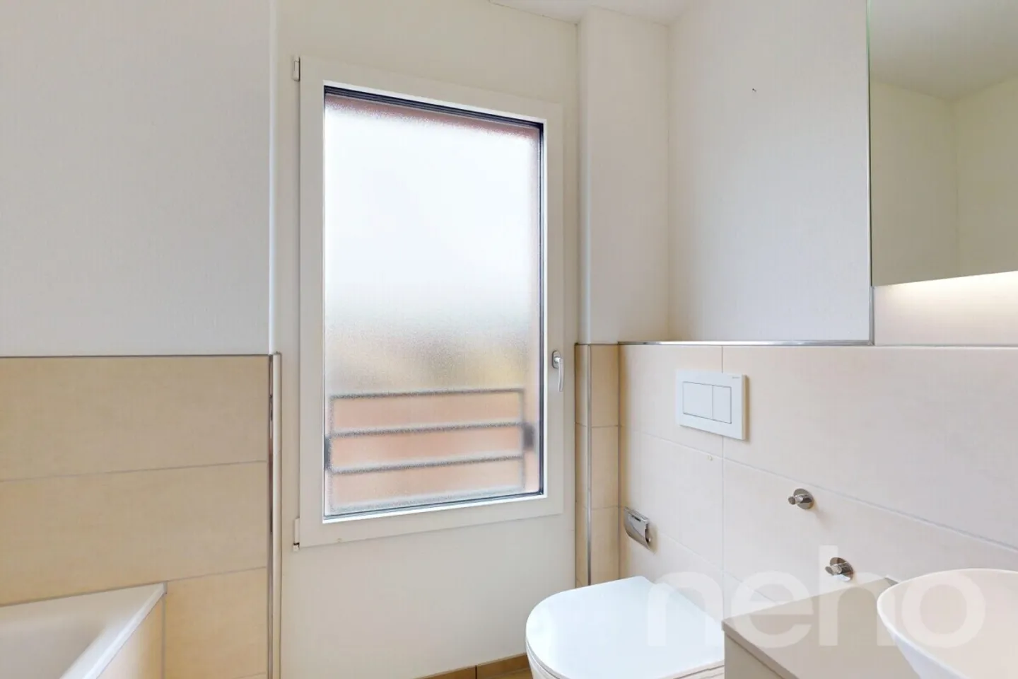 Attico elegante e luminoso con vista panoramica e grande terrazza - Foto 8 di 12