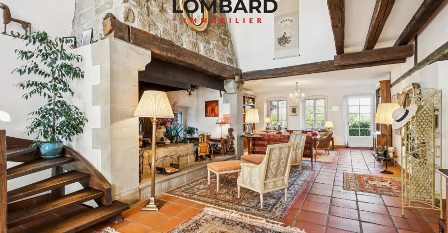 The charm of a character house - Photo 3 of 13