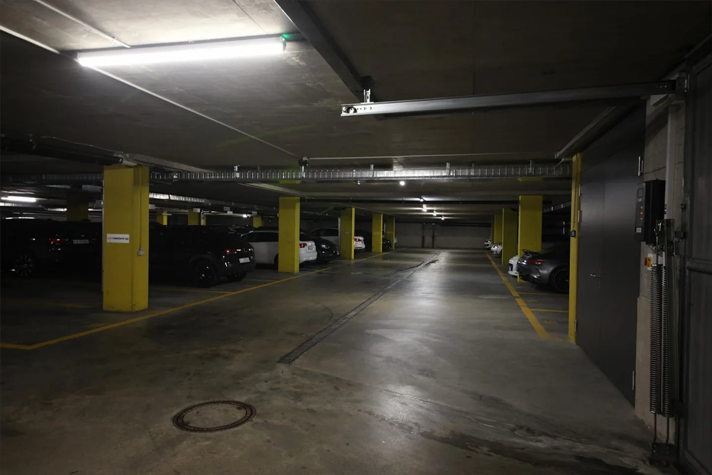 Espace commercial en attique lumineux avec vue et grande terrasse - Photo 21 sur 24