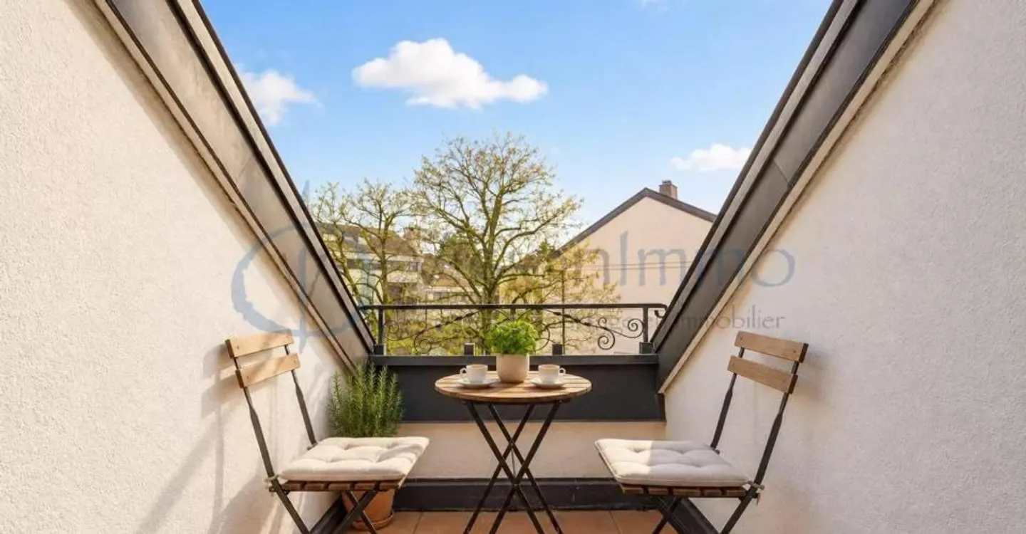 In the heart of Bernex: 113 m² of charm and beautiful volumes - Photo 4 of 13