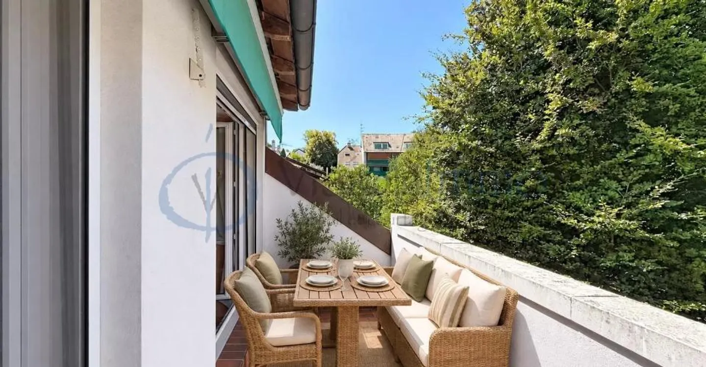 In the heart of Bernex: 113 m² of charm and beautiful volumes - Photo 6 of 13