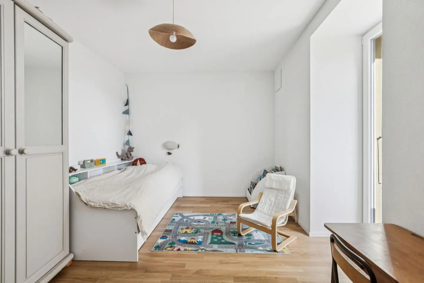 Magnifique appartement de 4,5 pièces avec terrasse et jardin - Photo 11 sur 13