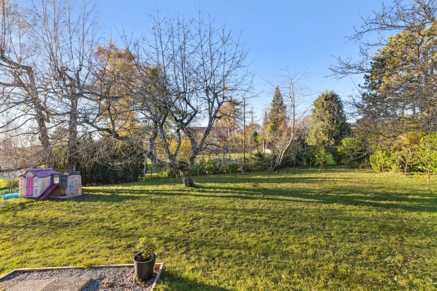 Einfamilienhaus mit 1200 m² Grundstück! - Foto 16 von 18