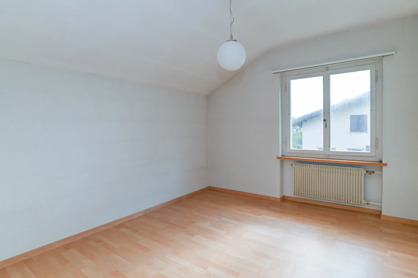 Progettare invece di abitare: Casa unifamiliare indipendente con potenziale - Foto 9 di 13