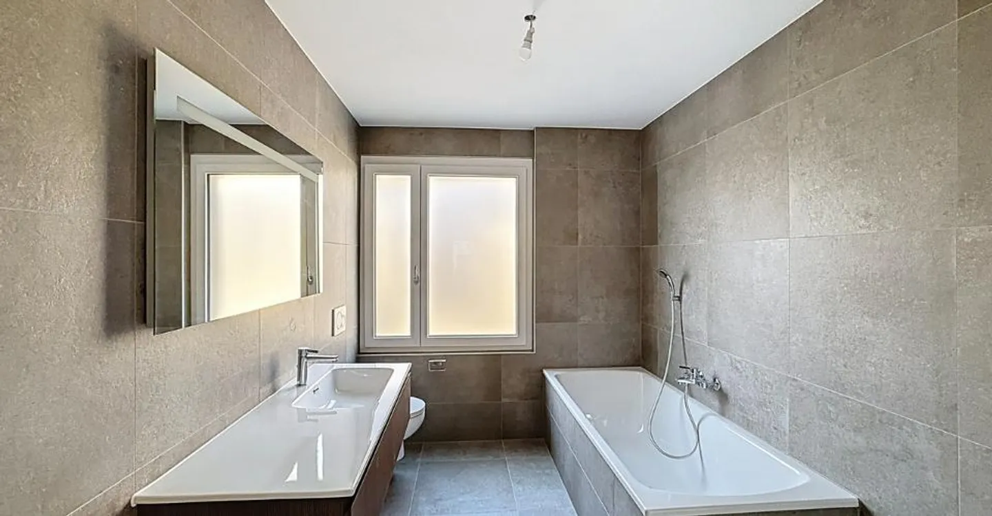 Appartamento di 4.5 locali con balcone - Foto 9 di 13