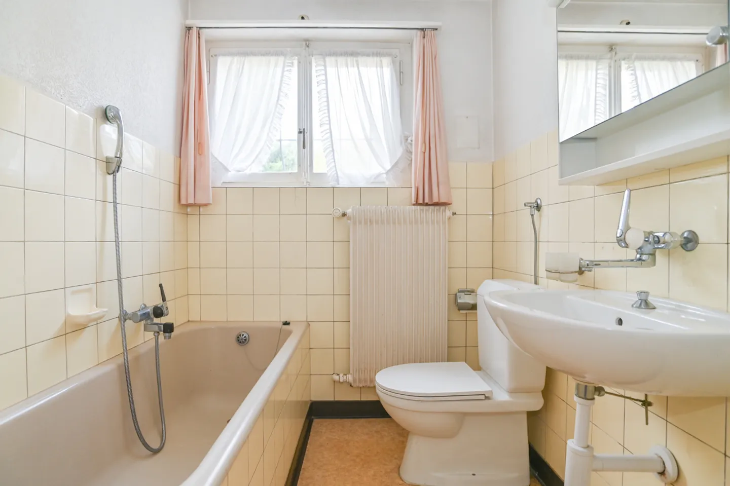 Progettare invece di abitare: Casa unifamiliare indipendente con potenziale - Foto 7 di 13