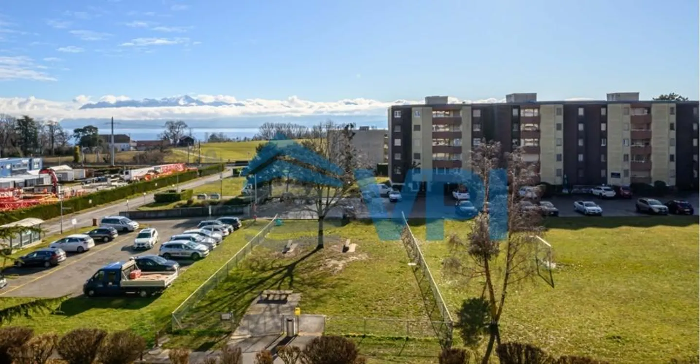 Apartment 6 minutes from Morges - Photo 1 of 7