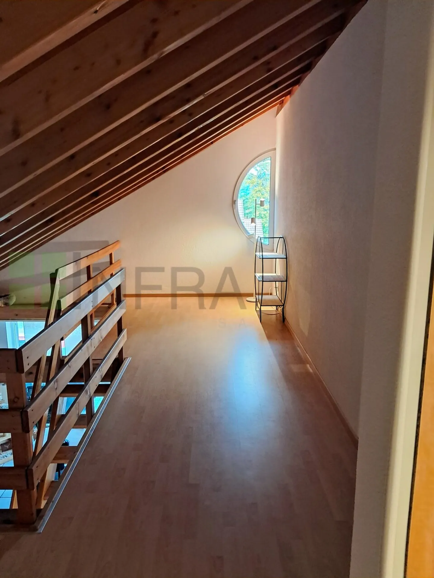 Magnifico duplex attico di 107 m2 con carattere! Disponibile dal 1.2.2026 - Foto 10 di 12