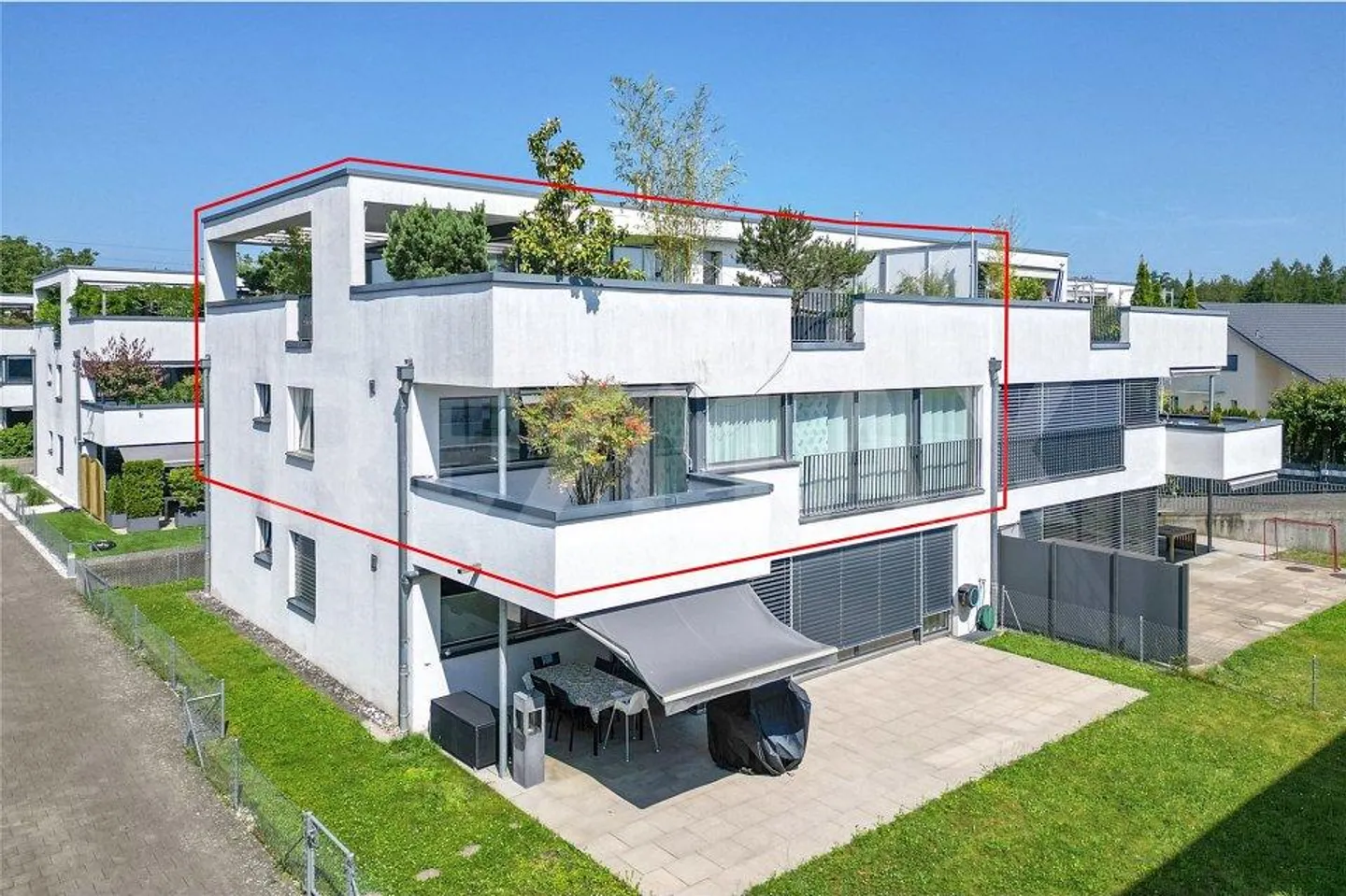 Moderno e luminoso: appartamento attico duplex di 5,5 stanze - Foto 1 di 13