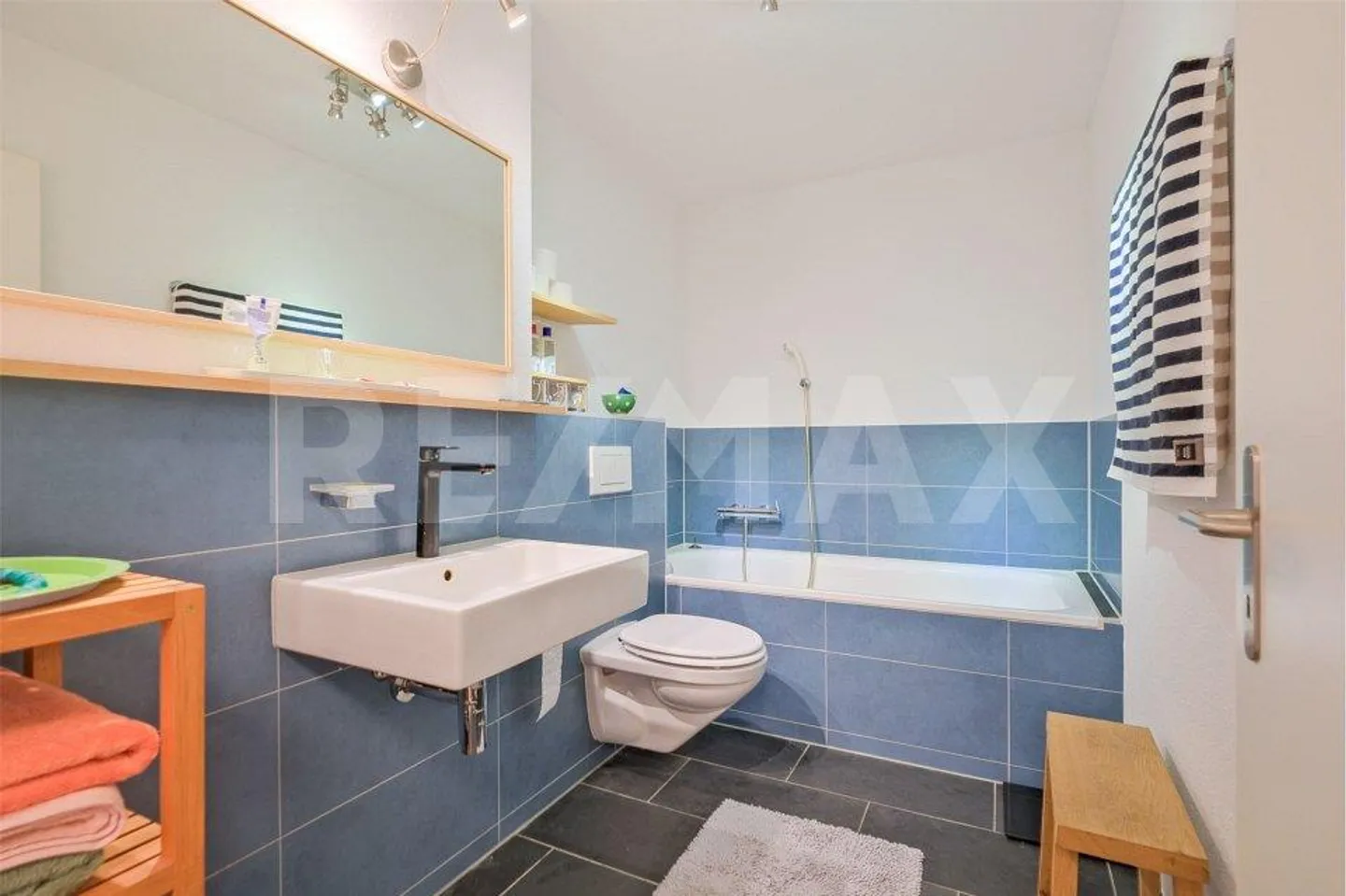 Moderno e luminoso: appartamento attico duplex di 5,5 stanze - Foto 10 di 13