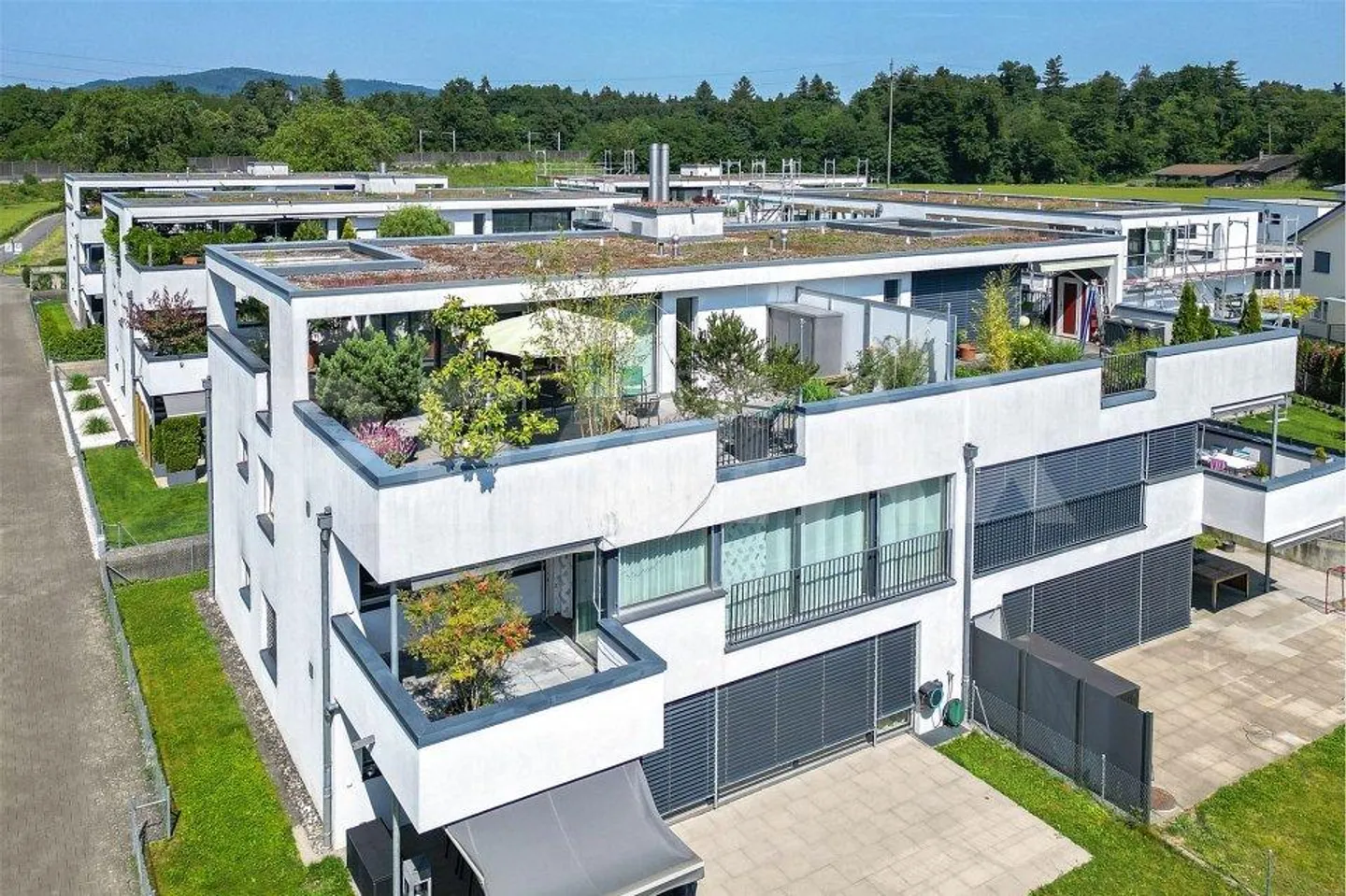 Moderno e luminoso: appartamento attico duplex di 5,5 stanze - Foto 13 di 13