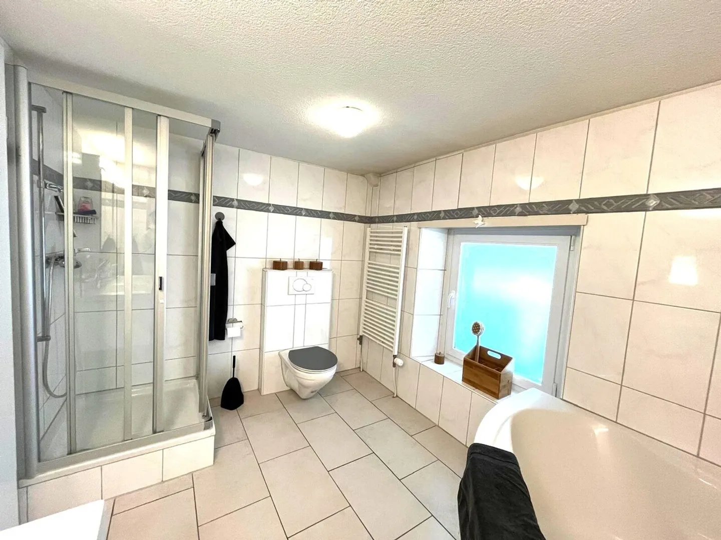 Una casa 4½ camere non comune in una posizione tranquilla - Foto 4 di 20
