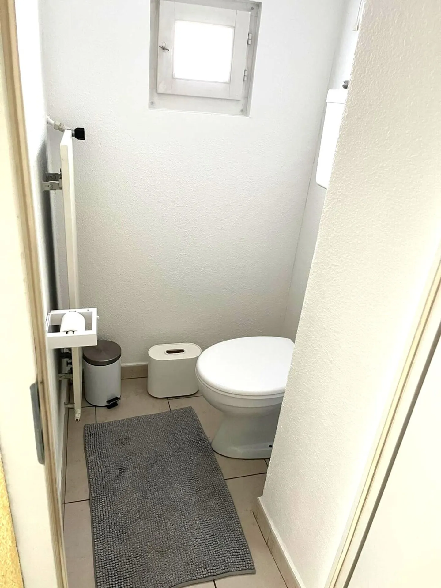 Una casa 4½ camere non comune in una posizione tranquilla - Foto 8 di 20