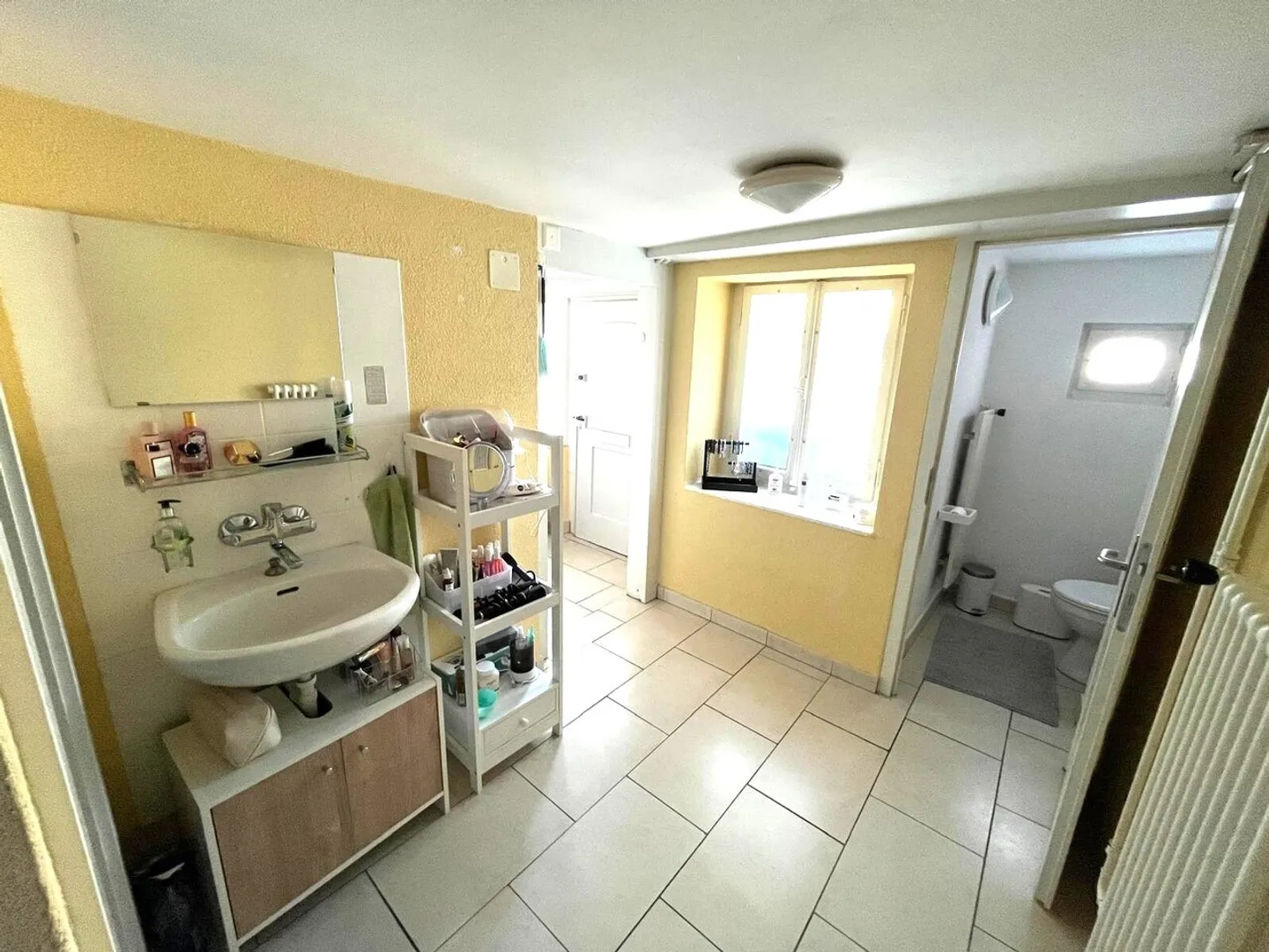 Una casa 4½ camere non comune in una posizione tranquilla - Foto 10 di 20