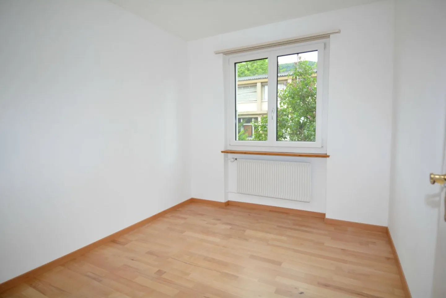 Appartamento accogliente con 4½ stanze in una posizione tranquilla - Foto 8 di 11