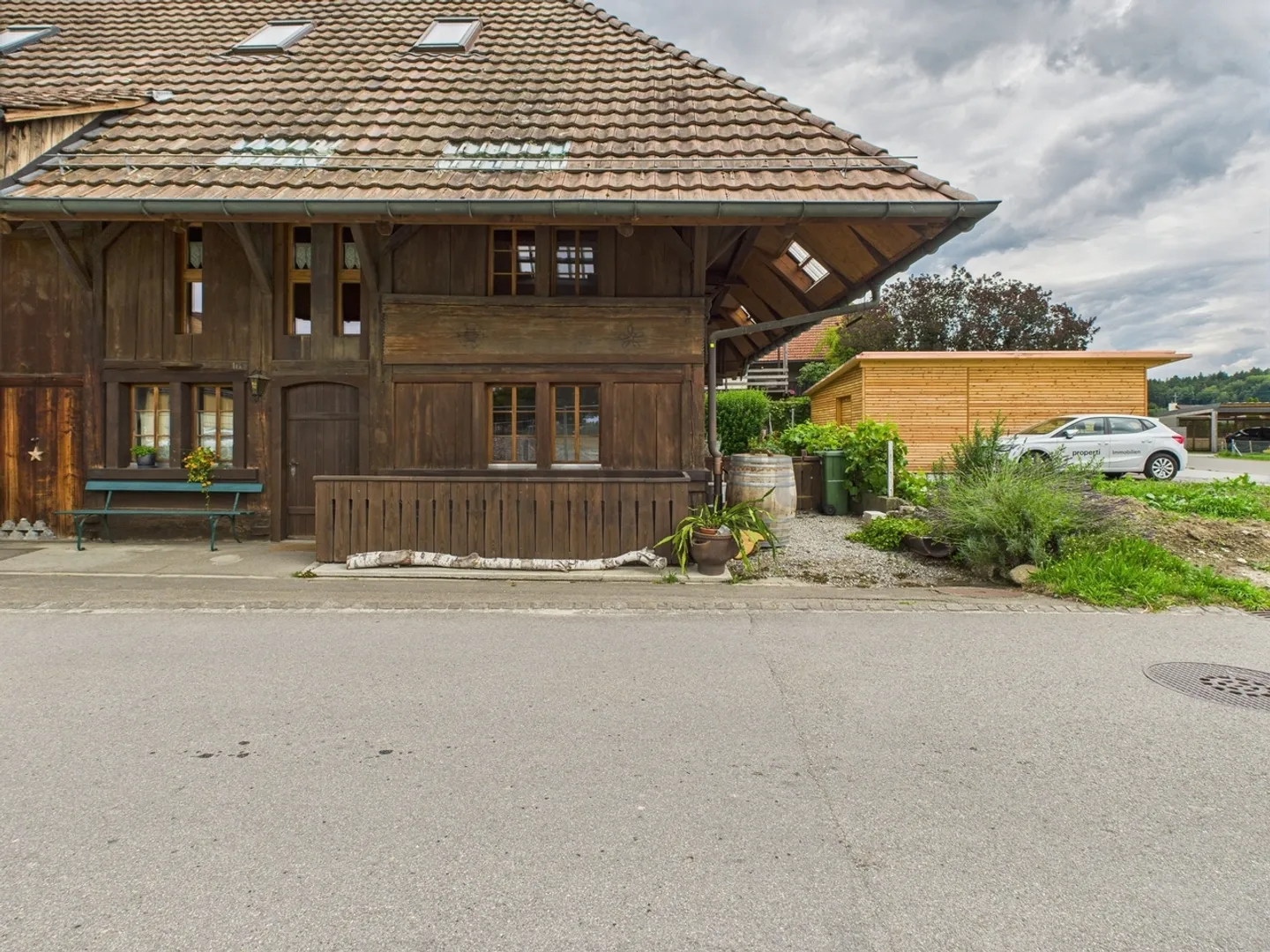 Casa a schiera ristrutturata di 5,5 stanze a Mattstetten - Foto 11 di 13