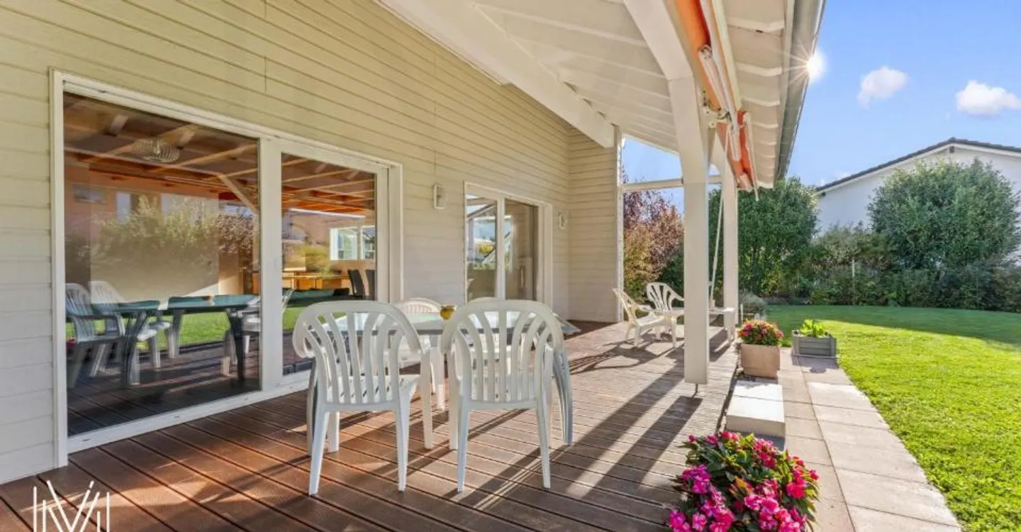 VILLA INDIVIDUALE MAGNIFICA CON 6,5 STANZE NEL CENTRO DI BULLE - Foto 12 di 12
