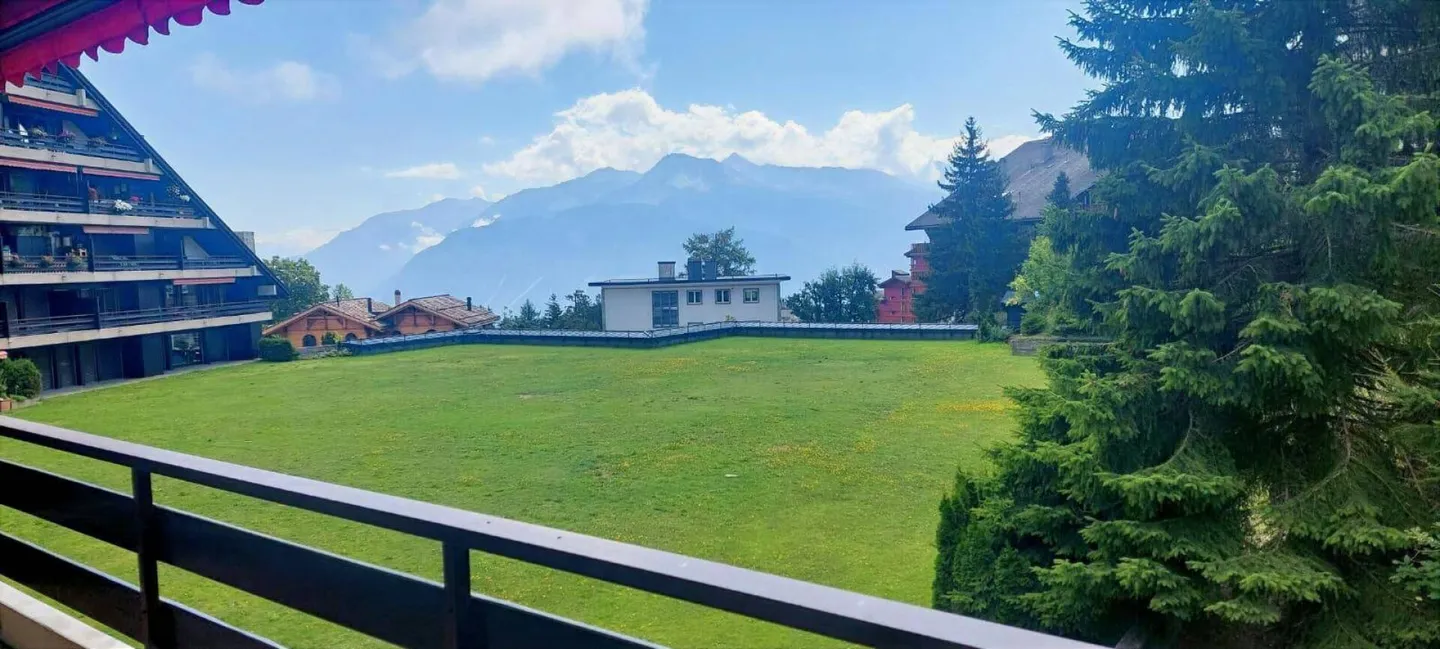 3.5-room apartment in Crans-Montana - Photo 2 of 9