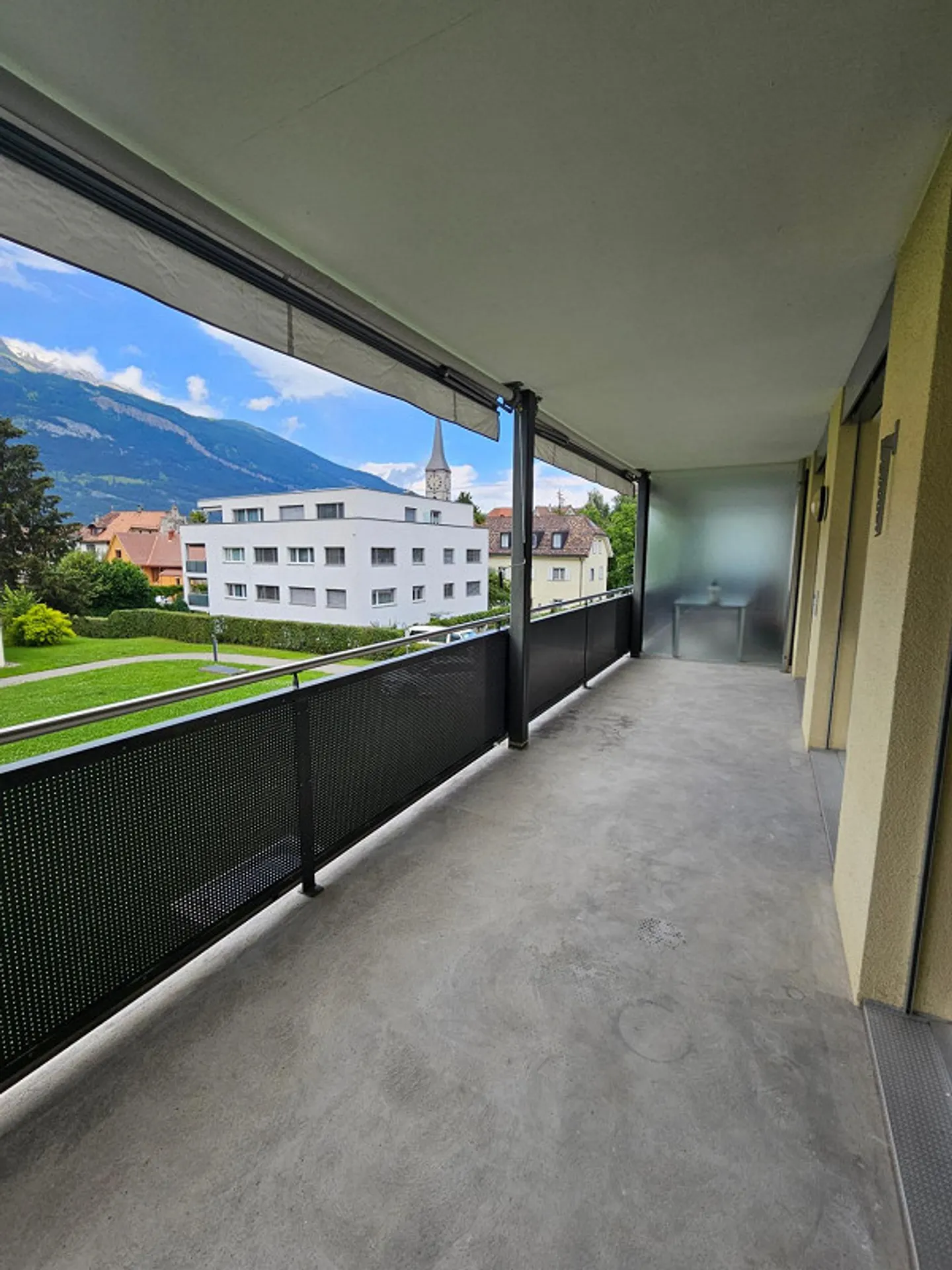 Beautiful 2.5 room apartment near the city - Photo 6 of 7