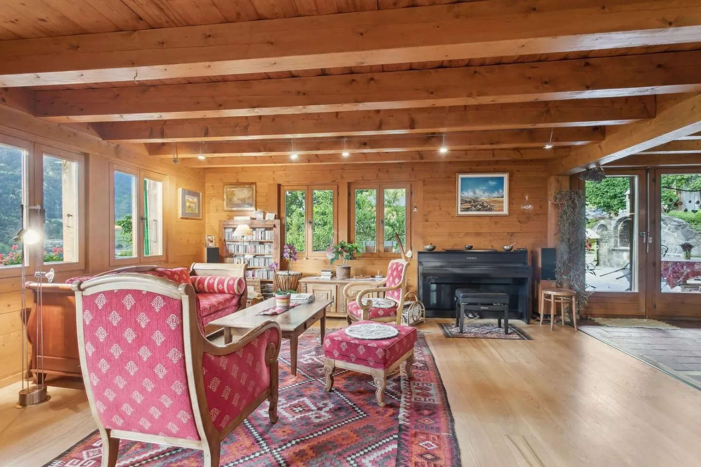 Chalet magnifique avec charme, belle exposition, jardin et mazot - Photo 4 sur 13
